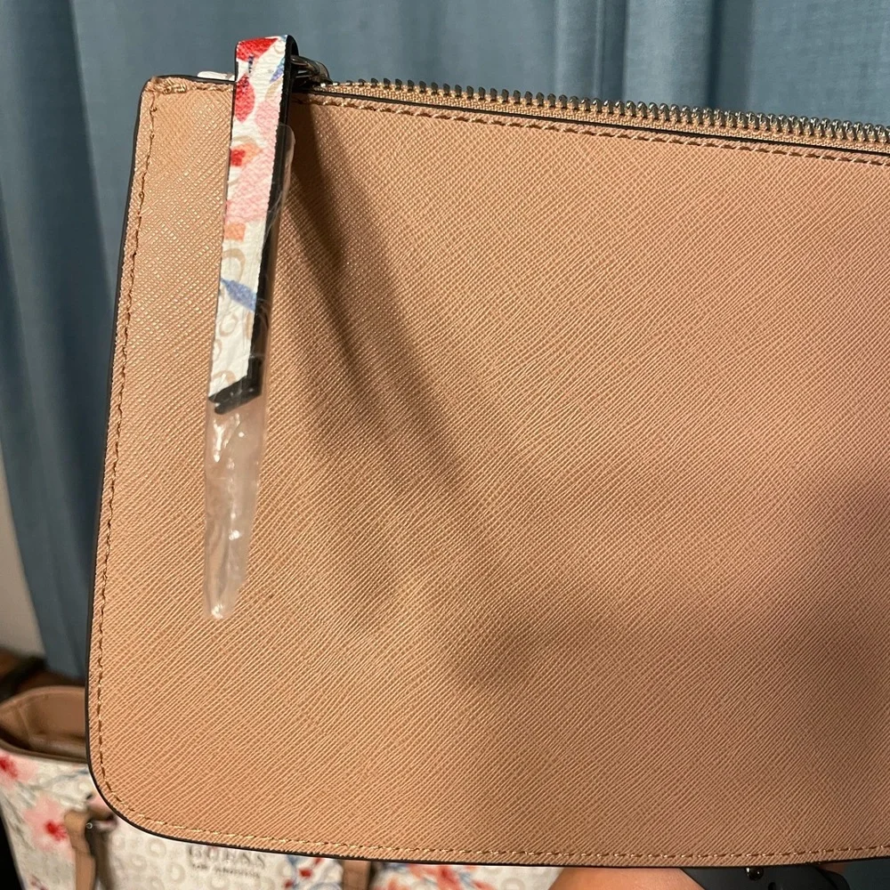 Guess Floral Tote - Picture 6 of 12
